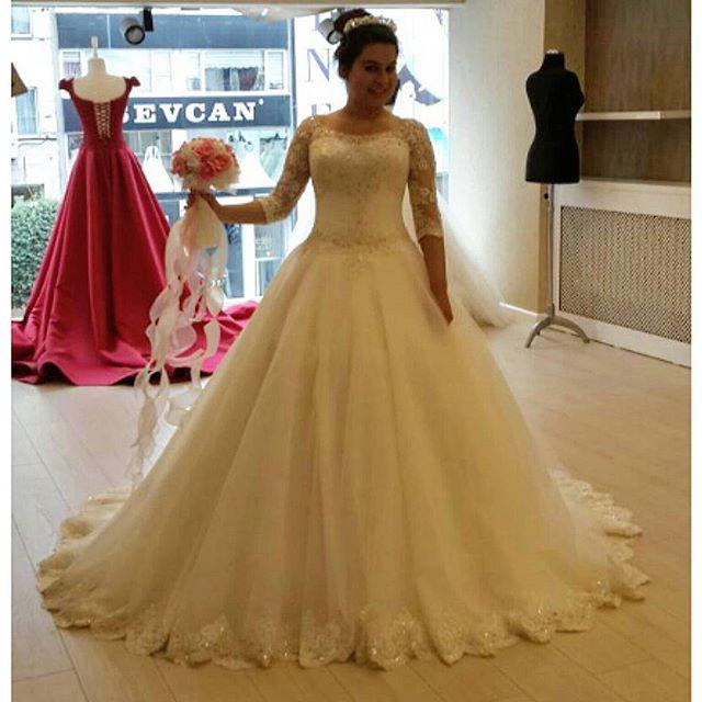Vintage Wedding Dress, Half Sleeve Bridal Gowns, Plus Size Wedding Dress,ball Gown Wedding Bridal Gowns,sheer Bridal Gowns, Lace Wedding Dress,